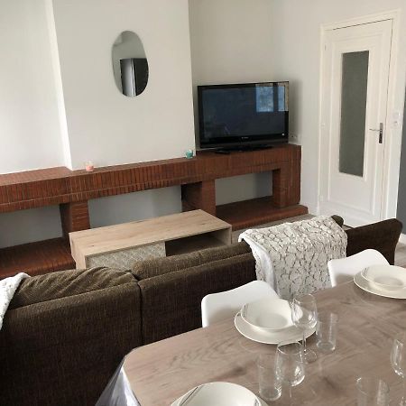 Appartement Cosy Et Lumineux Caussens Екстериор снимка